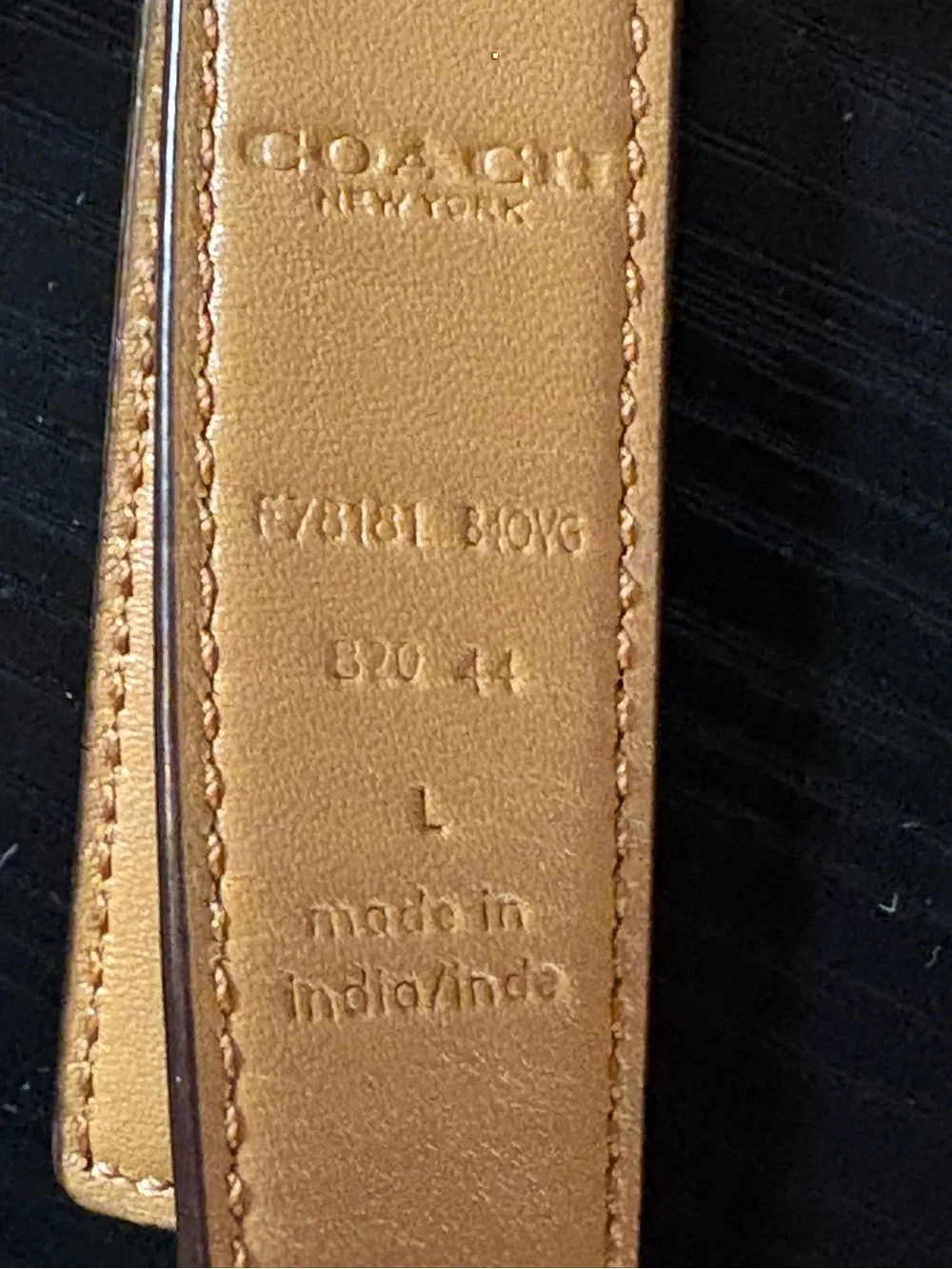 COACH Chalk White Pebble Leather Horse and Carriage Plaque Buckle Belt L F78181